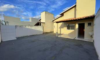 Imagem 2: Casa no Sim, 2 Quartos, Quintal, para Venda, no Condomínio Villa Felicittá, na Avenida Art