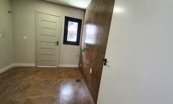 Imagem 7: Casa nova e mobiliada 3 dormitórios a venda em Gramado próxima ao Centro em lote com duas