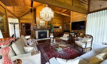 Imagem 5: Casa Nobre de Alto Padrão feita em madeira de lei de alta qualidade com 3 suítes no condom