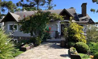 Imagem 5: Exclusividade Serra Gaúcha Imóveis: Casa com 4 suítes, vista para o Vale e muito bem local