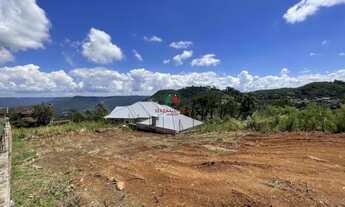 Imagem 2: Terreno com vista em Nova Petrópolis em declive no Bairro Pousada da Neve com 487 m2 local