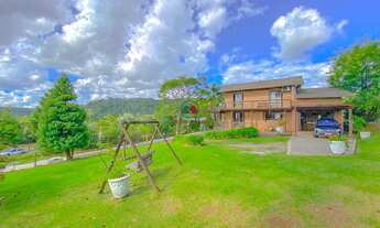 Imagem 3: Casa a venda no Vale dos Pinheiros em Gramado 4 dormitórios