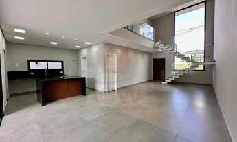 Imagem 3: SOBRADO C/ 3 SUITES (1 C/ CLOSET) TDS COM SACADA, 3 SALAS, ESPAÇO GOURMET, PISCINA E 4 VAG