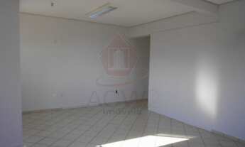 Imagem 7: SALA COMERCIAL COM 50M² E WC SOCIAL MAIS SALA AMPLA, WC PRIVATIVO E 2 VAGAS COBERTAS