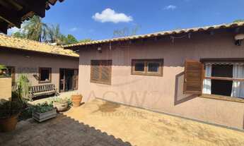 Imagem 4: Residência em Condomínio Exclusivo em Cabreúva-SP: 4 Quartos, 4 Suítes, 2 Salas, 5 Banheir