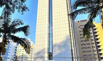 Imagem 2: Sala prontas para ocupação, com piso elevado, forro, luminárias e ar-condicionado em Alpha