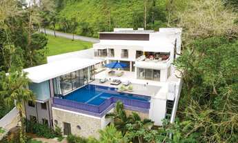 Imagem 4: Mansão com barco, em condomínio fechado, no Guarujá, por uma fração do preço!