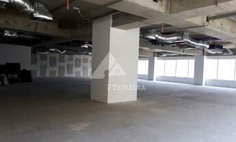 Imagem 4: Lage corporativa, em prédio triplo A, à venda ou para locação, no West Corp, em Alphavill