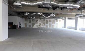 Imagem 3: Lage corporativa, em prédio triplo A, à venda ou para locação, no West Corp, em Alphavill