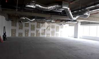 Imagem 7: Lage corporativa, em prédio triplo A, à venda ou para locação, no West Corp, em Alphavill