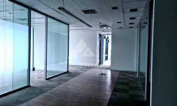 Imagem: Sala para escritório, decorada, disponível