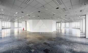 Imagem 2: Laje corporativa disponível para locação no Torre Norte CENU, ao lado da estação Berrini