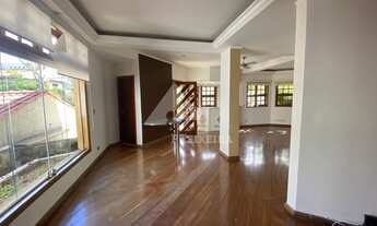 Imagem 2: Sobrado, com fundo para mata, à venda no residencial 06, em Alphaville