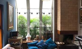 Imagem 5: Sobrado com salas amplas e integradas à venda no residencial 02, em Alphaville