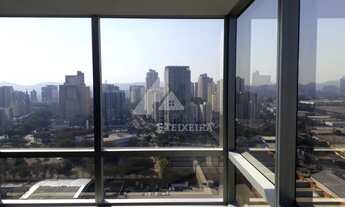 Imagem 6: Sala, com vista privilegiada, no penúltimo andar do West Towers, disponível para locação