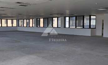 Imagem 4: Laje, sem colunas, disponível para venda e locação, no Edifício Transatlântico, Chácara Sa