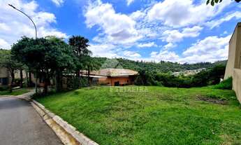 Imagem: Terreno, de fundo para mata nativa, à venda