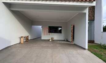 Imagem 4: Casa à venda em Umuarama-PR, bairro Zona I-a: 3 quartos, 1 suíte, 1 sala, 2 banheiros, 1 v