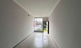 Imagem 5: Casa à venda em Umuarama-PR, bairro Zona I-a: 3 quartos, 1 suíte, 1 sala, 2 banheiros, 1 v