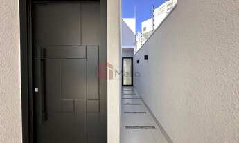 Imagem 5: Casa à venda em Umuarama-PR: 3 quartos, 1 suíte, 2 banheiros, 2 vagas de garagem, 134,90 m