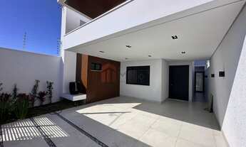 Imagem 2: Casa à venda em Umuarama-PR: 3 quartos, 1 suíte, 2 banheiros, 2 vagas de garagem, 134,90 m