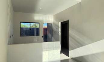 Imagem 4: Casa à venda em Umuarama -PR, no Jardim Thereza, com 2 quartos, 1 sala, 1 banheiro e 1 vag