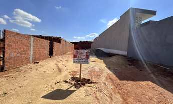 Imagem 1: Terreno à venda em Umuarama - PR, no Parque Residencial Onix, com 251,86m² de área!