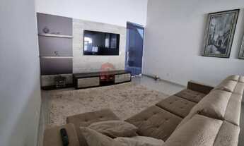 Imagem 3: Imóvel de alto padrão à venda em Umuarama-PR, bairro Jardim Tamoio: 3 quartos, 1 suíte, 2