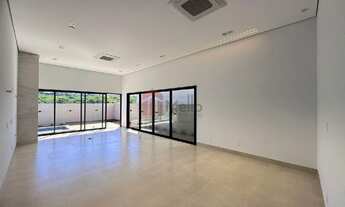 Imagem 3: Casa à venda no Condomínio Residencial Central Park , com 3 suítes sendo uma com closet e