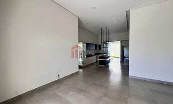 Imagem 6: Casa à venda em Umuarama-PR, Jardim Imigrantes II: 2 quartos, 1 suíte, 1 sala, 3 banheiros