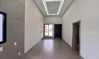 Imagem 4: Linda Casa em Condomínio à Venda em Umuarama-PR, 3 Quartos, 3 Suítes, 1 Sala, 4 Banheiros