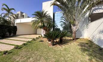 Imagem: Casa de luxo em condomínio à venda em