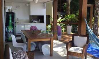 Imagem 2: Imóvel de luxo em Juquehy: Casa de 5 quartos com vista para o mar, piscina e 4 vagas de ga