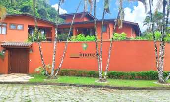 Imagem: Casa com 6 Quartos e 4 Suítes na Praia