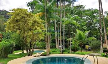 Imagem 3: Casa de Alto Padrão em Maresias, São Sebastião-SP: 4 quartos, 2 suítes, pé na areia, vista