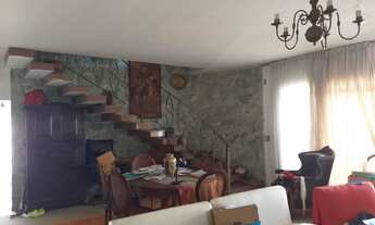 Imagem: SOBRADO A VENDA NO CENTRO DE JACAREÍ