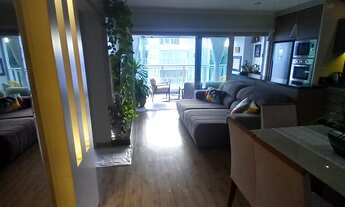 Imagem 5: Cobertura com móveis sob medida , suíte com closet, varanda gourmet e terraço de lazer, em