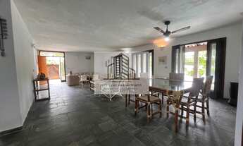 Imagem 2: Magnífica Casa à Venda em Itanhaém-SP: 3 Quartos, 3 Suítes, 2 Salas, 2 Banheiros, 6 Vagas