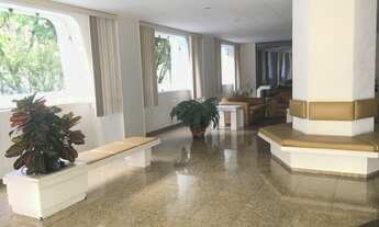 Imagem 2: Apartamento com 03 dormitórios, 01 vaga fixa coberta, reformado, semi-mobiliado com ótimos