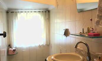 Imagem 6: Casa assobradada com 03 dormitórios, sendo 01 suíte, 02 vagas, sala p/ 02 ambientes, lavab