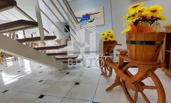 Imagem 6: Linda Casa em Atibaia no Condomínio Clube da Montanha com Vista Deslumbrante e localizado