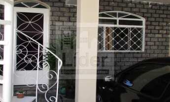 Imagem: Lindo sobrado, localizado no bairro Vila