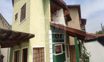 Imagem: SOBRADO RESIDENCIAL em CAÇAPAVA - SP, Borda