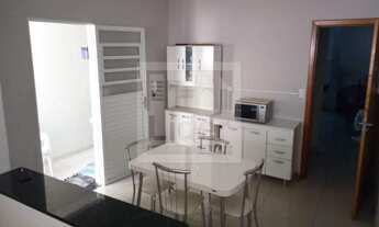 Imagem 2: Sobrado localizado no bairro: Village das Flores- Caçapava SP