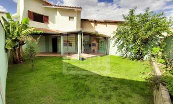 Imagem: SOBRADO RESIDENCIAL em CAÇAPAVA - SP, JARDIM