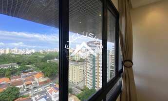 Imagem 6: Duplex Totalmente Reformado com Piscina Privativa: Oportunidade Única em Localização Privi