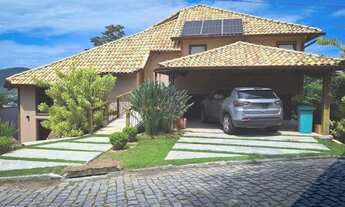 Imagem: Casa de luxo em condomínio - 3 quartos