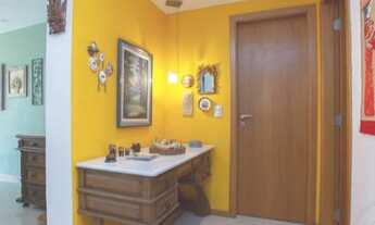 Imagem 2: Imóvel de Luxo em Icaraí: Apartamento de 4 quartos e 4 suítes com 190m² - Niterói-RJ