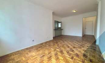 Imagem 2: Apartamento à venda em Icaraí, quadra da Praia com três dormitórios