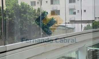 Imagem 2: Aluguel de Apartamento de 2 Quartos com Suíte e Vaga de Garagem em Santa Rosa, Niterói-RJ!